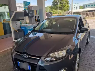 Usata Ford Focus 105 CV (77 kW) 2011 Berlina