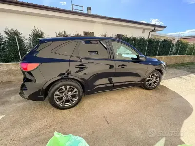 Usata Ford Kuga ST-Line 120 CV (88 kW) 2022 Nero SUV