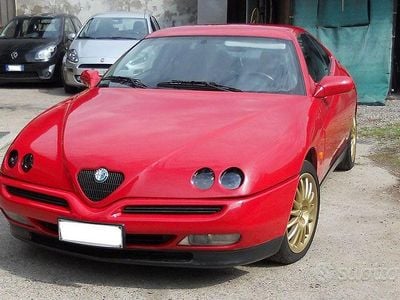 Usata Alfa Romeo GTV 150 CV (110 kW) 1996 Rosso Coupé