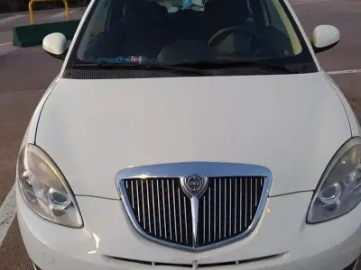 Usata Lancia Ypsilon 69 CV (50 kW) 2011 Bianco Utilitaria