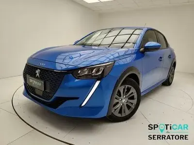 Usata Peugeot e-208 Allure 100 kW (136 CV) 2021 Blu/azzurro Utilitaria