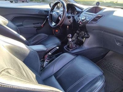 Usata Ford Fiesta Individual 135 CV (99 kW) 2012 Berlina