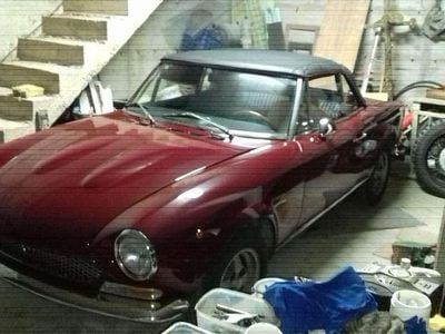 Usata Fiat 124 Spider 122 CV (89 kW) 1971 Lilla Cabrio