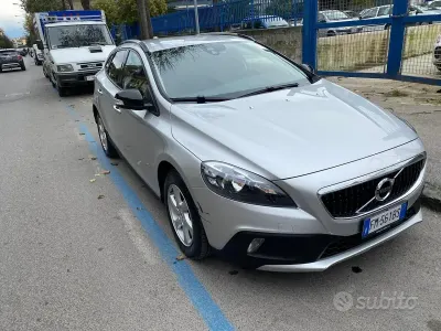 Occasion Volvo V40 CC Business Edition 120 ch (88 kW) 2017 Gris Break