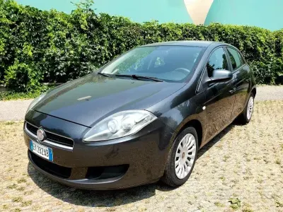 Usata Fiat Bravo 90 CV (66 kW) 2011 Grigio Utilitaria
