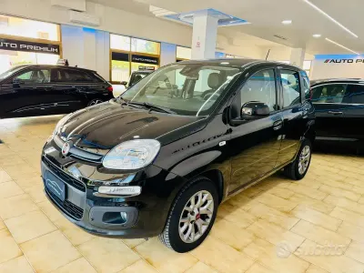 Usado Fiat Panda Lounge 84 HP (61 kW) 2019 Preto Citadino