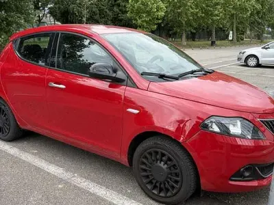 Usata Lancia Ypsilon Gold 69 CV (50 kW) 2022 Utilitaria