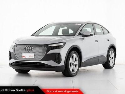 Usata Audi Q4 e-tron Comfort 125 kW (170 CV) 2022 Argento floret metallizzato SUV