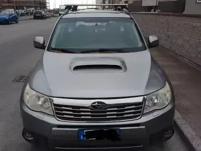 Usata Subaru Forester 2009 Grigio SUV