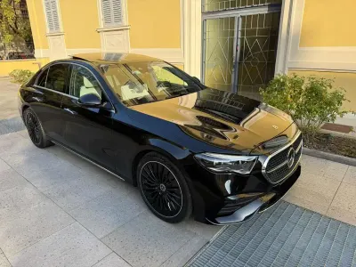 Usata Mercedes E220 AMG Line Premium Plus 197 CV (144 kW) 2025 Nero ossidiana metallizzato Berlina