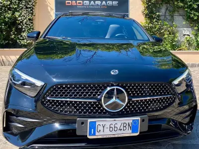 Usata Mercedes A180 AMG Line Premium Plus 116 CV (85 kW) 2025 Nero Berlina