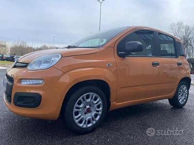 Usata Fiat Panda 69 CV (50 kW) 2017 Arancione Utilitaria