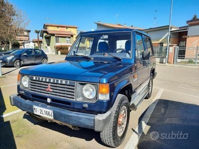 Usata Mitsubishi Pajero 84 CV (61 kW) 1989 Blu SUV