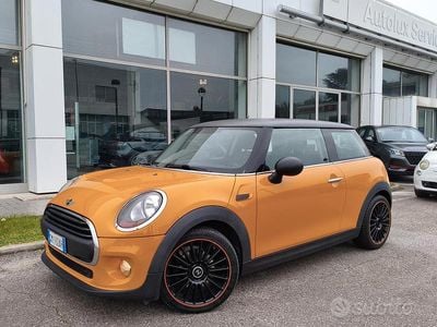 Usata Mini ONE 75 CV (55 kW) 2015 Arancione Utilitaria
