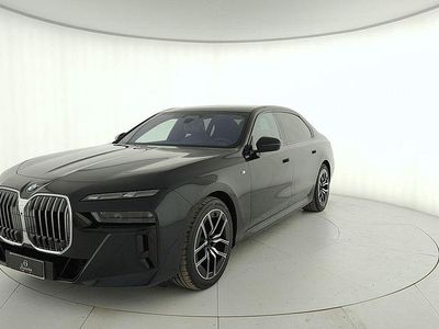 Usata BMW 740 M Sport 299 CV (219 kW) 2024 Nero Berlina
