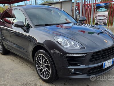 Porsche Macan S