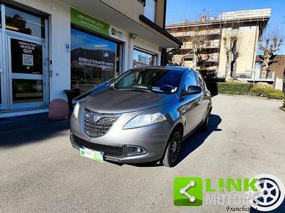 Usata Lancia Ypsilon Platinum 69 CV (50 kW) 2012 Grigio Utilitaria