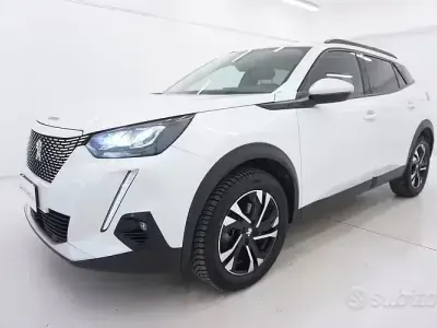 Usata Peugeot e-2008