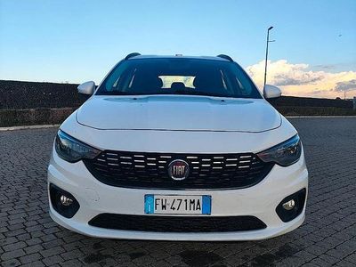 Usata Fiat Tipo Easy 120 CV (88 kW) 2019 Bianco Station wagon