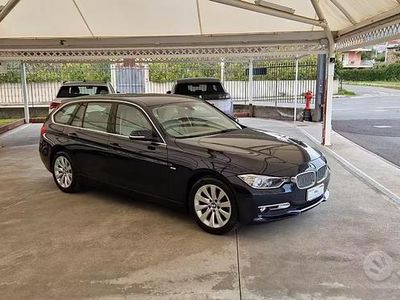 Usata BMW 318 Comfort Edition 143 CV (105 kW) 2015 Blu Station wagon