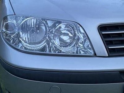 Usata Fiat Punto Dynamic 60 CV (44 kW) 2004 Argento Utilitaria