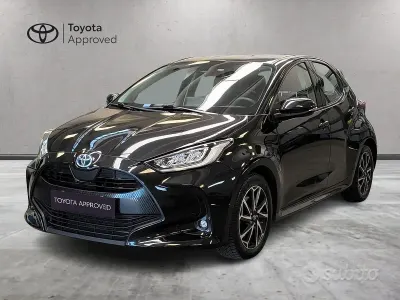 Usata Toyota Yaris Hybrid Trend 92 CV (67 kW) 2022 Nero Berlina