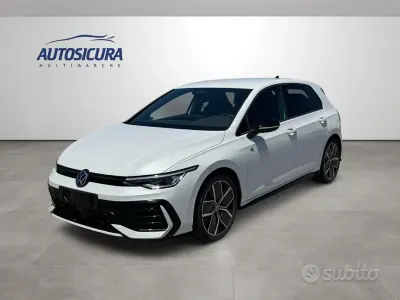 Nuova VW Golf VIII R-line 150 CV (110 kW) 2026 Grigio Berlina