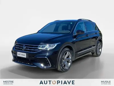 Usata VW Tiguan R-line 150 CV (110 kW) 2022 Nero SUV