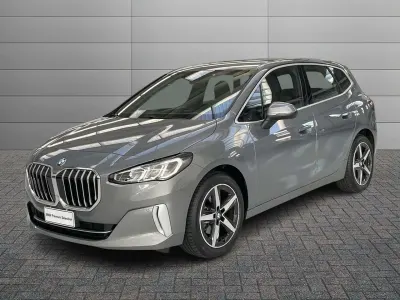 Usata BMW 220 Active Tourer Luxury Line 156 CV (114 kW) 2023 Grigio Monovolume