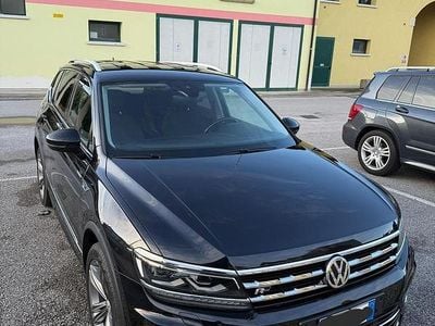 Usata VW Tiguan R-line 150 CV (110 kW) 2018 Nero SUV