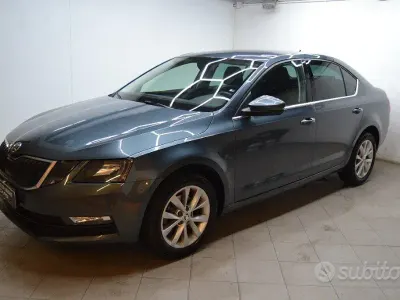 Usata Skoda Octavia Executive 116 CV (85 kW) 2019 Grigio Berlina