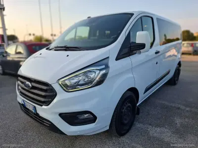 Begagnad Ford Transit Custom 131 HK (96 kW) 2022 Vit Kombi