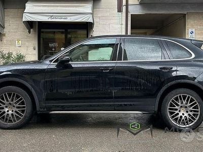 Usata Porsche Cayenne 239 CV (175 kW) 2016 Nero SUV