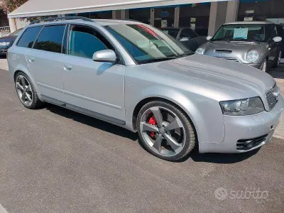 Usata Audi A4 344 CV (253 kW) 2003 Grigio Station wagon