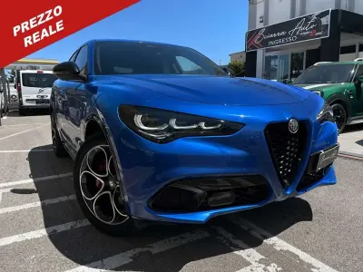 Usata Alfa Romeo Stelvio Veloce 210 CV (154 kW) 2025 Blu/azzurro SUV