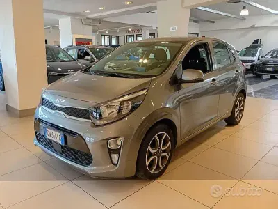 Usata Kia Picanto Style 67 CV (49 kW) 2023 Grigio Utilitaria