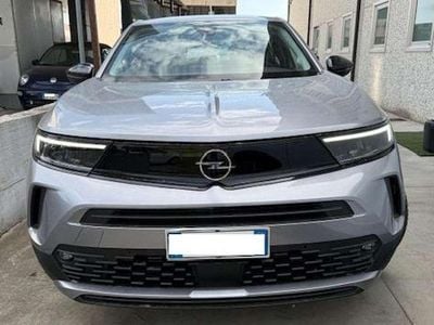 Usata Opel Mokka Elegance 101 CV (74 kW) 2024 Grigio SUV