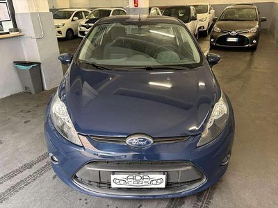 Usata Ford Fiesta 60 CV (44 kW) 2011 Blu/azzurro Berlina