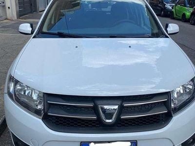 Usata Dacia Sandero Ambiance 90 CV (66 kW) 2015 Bianco Berlina