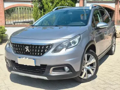Usata Peugeot 2008 99 CV (72 kW) 2016 Grigio SUV