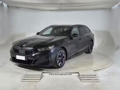 Begagnad BMW 520 M Sport 197 HK (144 kW) 2024 Svart Kombi