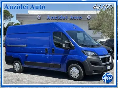 Usata Peugeot Boxer 140 CV (102 kW) 2023 Blu pastello Furgone