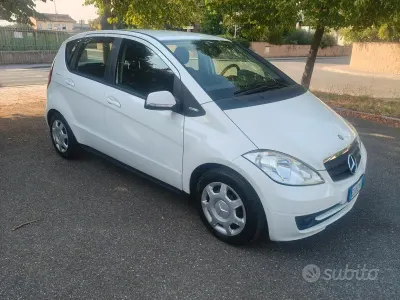 Usata Mercedes A160 82 CV (60 kW) 2011 Bianco Utilitaria