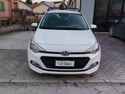 Usata Hyundai i20 Classic 75 CV (55 kW) 2018 Bianco Berlina
