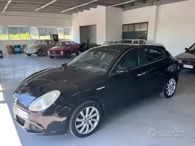 Usata Alfa Romeo Giulietta Distinctive 140 CV (102 kW) 2011 Nero Utilitaria