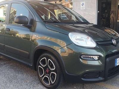 Usata Fiat Panda Cross Cross 69 CV (50 kW) 2021 Verde Utilitaria