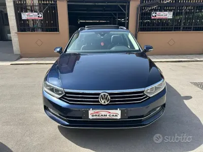 Usata VW Passat Highline 190 CV (139 kW) 2016 Blu Station wagon