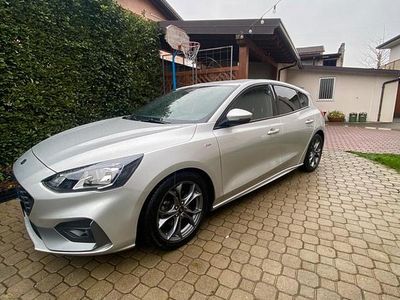Usata Ford Focus ST-Line 120 CV (88 kW) 2018 Grigio Berlina