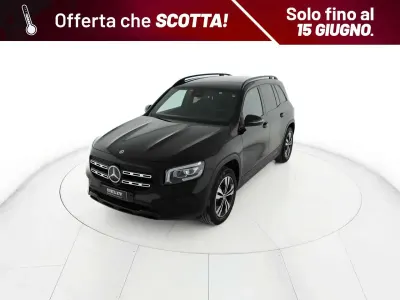 Usata Mercedes GLB200 150 CV (110 kW) 2022 Nero SUV