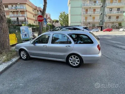 Usata Lancia Lybra 131 CV (96 kW) 2001 Grigio Station wagon